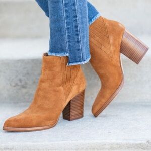 Marc Fisher - Boots (Brown)